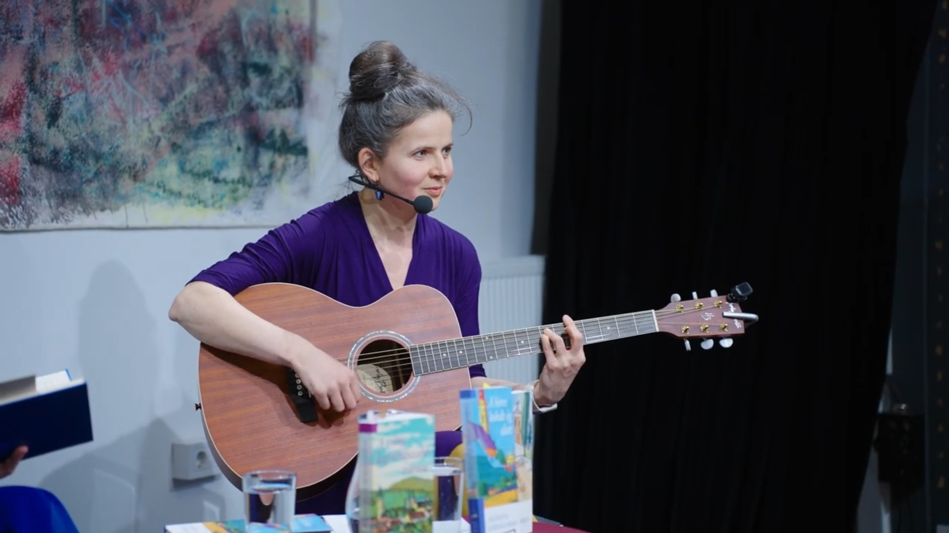 Bertóti Johanna – Nagybánya az irodalomban. Zenés irodalmi est. MAGYARSÁG HÁZA IRODALMI SZALON.